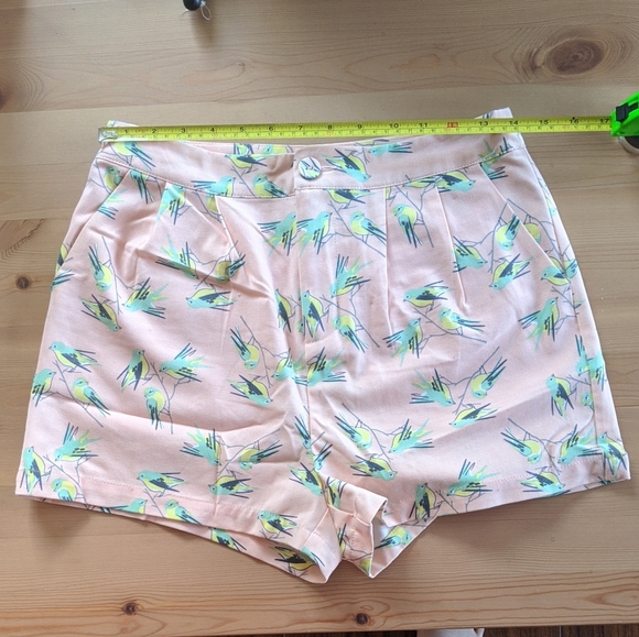 High Waist Light Pink Bird Short - size M - Picture 4 of 6